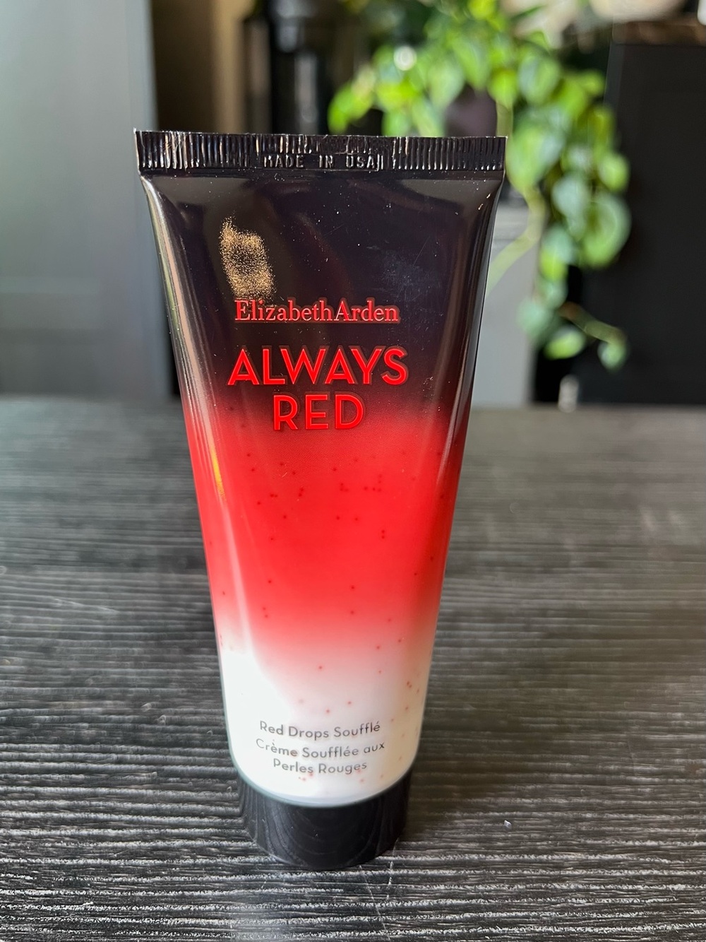 Elizabeth Arden Always Red Red Drops Soufflรฉ Luxurious Body Cream